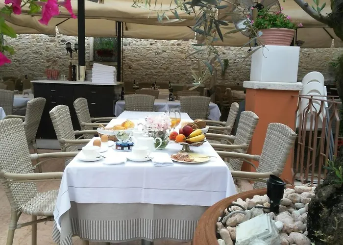 Corte San Luca 아파트호텔 바르돌리노
