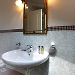 寇特圣卢卡公寓酒店 4*