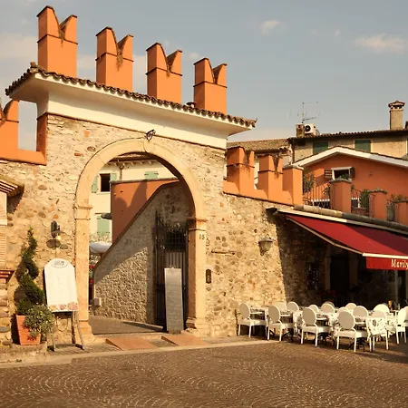 Corte San Luca Апарт-отель Бардолино